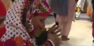 پنجاب بھر میں 12 روزہ انسداد خسرہ مہم جاری، خسرہ ایک جان لیوا مرض ہے اپنے بچوں کو اس مرض سے بچانے کیلئے خسرہ کے حفاظتی انجیکشن ضرور لگوائیں