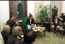 وزیر اعظم عمران خان سے کراچی چیمبر اف کامرس اینڈ انڈسٹری کے وفد کی کراچی میں ملاقات 

وفد میں کراچی کے معروف صنعتکار بشمول سراج قاسم تیلی، طاہر خالق، ہارون آگر، شمیم فرپو، جنید اسمعیل ماکدہ اور دیگر شامل۔
#PTI