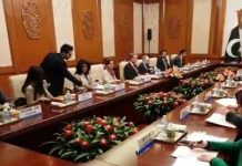 Highlights package of four-nation tour by Minister of Foreign Affairs Shah Mahmood Qureshi
وزیرِ خارجہ مخدوم شاہ محمود قریشی کا چار ملکی دورا، افغانستان، ایران، چین اور روس کے وزرائے خارجہ سے ملاقاتیں۔ تین روزہ دورے میں وزیرِ خارجہ مخدوم شاہ محمود قریشی کی مصروفیات کی جہلکیاں۔ 

The Foreign Minister visited Afghanistan, Iran, China and Russia as part of the government's policy of outreach in the neighbourhood to strengthen bilateral ties and expand cooperation and coordination against terrorism. Main topic and focus on the Afghan reconciliation process and the ongoing efforts of peace talks in Afghanistan. 

In his tweet, Foreign Minister said "Shuttle Diplomacy: Reaching out to regional partners in order to foster greater understanding and cooperation between all stakeholders. Pakistan is committed to building a strong, connected and prosperous neighbourhood."

#Pakistan #Afghanistan #Iran #Chian #Russia