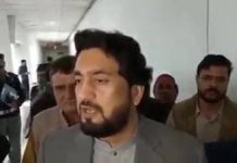 'Supremacy of law to be upheld at all costs. Exemplary punishment must be given to criminal. '
Responding to allegations regarding someone from his family caught by police with drugs, Minister of State for Interior Shehryar Afridi minced no words.
Sending a loud and clear message to all he said that action will be taken against anyone breaking the law regardless of who they are!