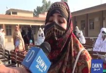 محکمہ تعلیم خیبرپختونخوا کا زبردست اقدام۔ 

"محکمہ تعلیم خیبرپختونخوا میں میرٹ پر کام اور بھرتیاں ہوں گی"۔ -- مشیر تعلیم خیبرپختونخوا ضیاء اللہ خان بنگش

پاکستان تحریک انصاف کی صوبائی حکومت کی جانب میرٹ کی بالادستی قائم۔ صوبے میں این ٹی ایس پر صاف اور شفاف طریقے سے میرٹ پر اساتذہ کی بھرتی کا عمل جاری۔ نئے بھرتی ہونے والے خواتین اساتذہ اور عوام نے صوبائی حکومت کے اس اقدام کو خوب سراہا۔ صوبے کے مختلف اضلاع میں آرڈرز جاری کیے جا رہے ہیں۔ 17000 اساتذہ کی بھرتی عمل مکمل ہونے کے قریب، قبائلی اضلاع میں 2500 اور باقی اضلاع میں مزید 5000 اساتذہ مزید بھرتی کیے جائیں گے۔ عوامی رائے جانیے اس ویڈیو میں۔

#KPEducation #KPKUpdates
