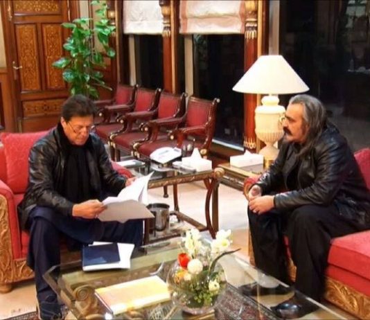 Ali Amin Khan Gandapur, Federal Minister for Kashmir Affairs and Gilgit-Baltistan, called on Prime Minister Imran Khan at PM Office