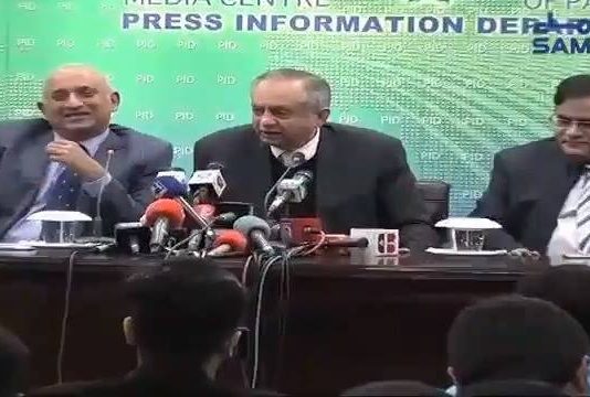 Adviser on Commerce, Textile, Industry & Production and Investment to Prime Minister Abdul Razak Dawood & Haroon Sharif Joint Press Conference Islamabad (30.01.19)